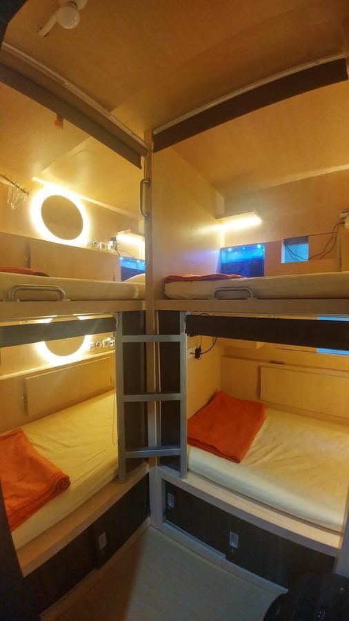 Inap At Capsule Hostel Бандунг Екстер'єр фото